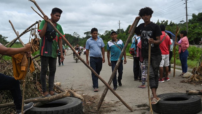 Pangkalan Militer Bolivia dikuasai kelompok bersenjata di duga pendukung Evo Morales. REUTERS/Claudia Morales