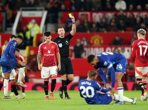 Lisandro Martinez Beruntung Tak Dikartu Merah Usai Gasak Cole Palmer?