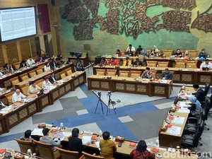 Komisi X DPR Juga Setuju Kevin Diks, Noa Johanna, Estella Loupattij Jadi WNI