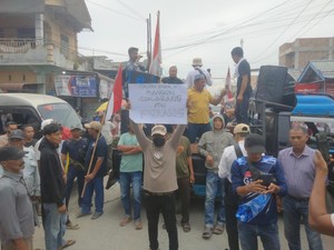 Blokir Jalan Protokol, Warga Asahan Teriak Dibohongi Proyek Rp 2,7 T Pemprovsu
