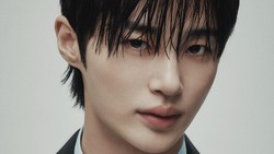 Gantengnya Byeon Woo Seok Jadi Brand Ambassador Terbaru Prada