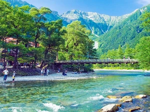 Kamikochi yang Viral di Jepang, Musim Gugurnya Memang Juara