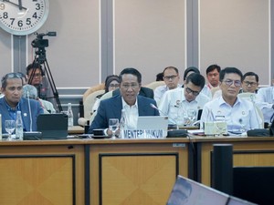 Raker Perdana di DPR, Supratman Bahas Fokus Kerja Kementerian Hukum