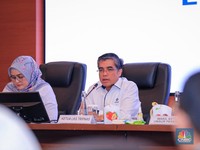 Menaker Beri Kabar Terbaru Soal UMP 2025, Simak!