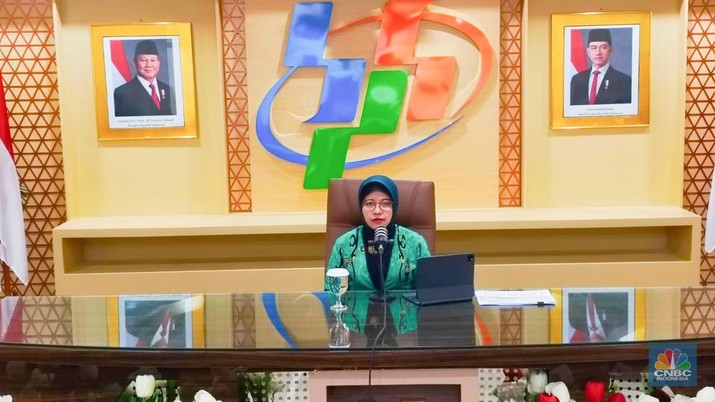 Plt Kepala BPS Amalia Adininggar Widyasanti menyampaikan Rilis BPS pada Selasa (5/11/2024). (CNBC Indonesia/Rosseno Aji)