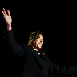 Kamala Harris Akui Kekalahan atas Donald Trump, Beri Pesan Menyentuh