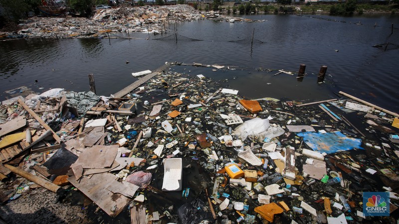 Warga Muara Baru alami krisis Air Bersih. (CNBC Indonesia/Faisal Rahman)