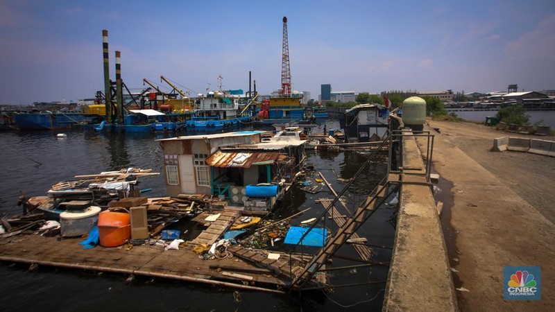 Warga Muara Baru alami krisis Air Bersih. (CNBC Indonesia/Faisal Rahman)