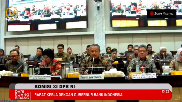 Gubernur Bank Indonesia, Perry Warjiyo saat Rapat Kerja dengan Komisi XI DPR RI pada Rabu (6/11/2024). (Tangkapan Layar Youtube Komisi XI DPR RI Channel)