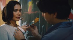 Hidup Ini Terlalu Banyak Kamu Jadi Film, Dibintangi Adinia Wirasti-Ajil Dito