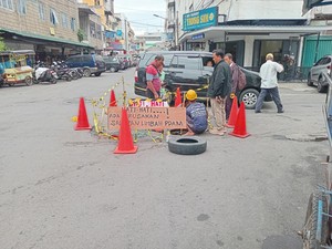 Hati-hati, Ada Kerusakan Saluran Limbah di Jalan Bogor Medan