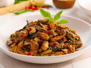 3 Resep Kerang Hijau yang Kenyal Gurih Berbumbu Cabe dan Rempah