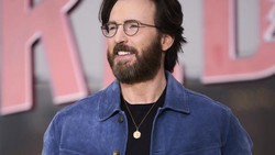 Chris Evans Sedih Gak Ikut Reuni di Doomsday