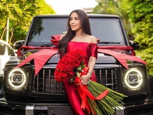 Bebizie Ultah ke-42, Pamer Mobil Baru