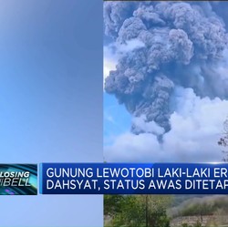 Video: Gunung Lewotobi Laki-laki Erupsi Dahsyat, Status Awas