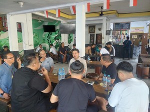 Momen Hangat Emil Dardak Nongkrong Bareng Pelaku Usaha Warkop