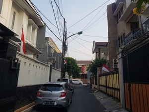 Rumah 4 Lantai Siap Huni Rawamangun