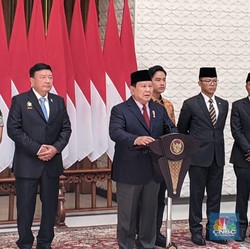 Lawatan 5 Negara Dimulai, Prabowo 'Titip' RI ke Gibran-Beri Pesan Ini