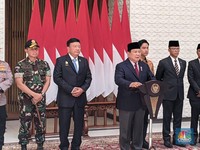 Lawatan 5 Negara Dimulai, Prabowo 'Titip' RI ke Gibran-Beri Pesan Ini
