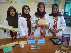 Siswa SMA di Pati Bikin Kaki Palsu dari Pelepah Pisang, Sabet Emas ISIF 2024