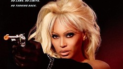 Reaksi Pamela Anderson Setelah Beyonce Hingga Millie Bobby Brown Tiru Gayanya