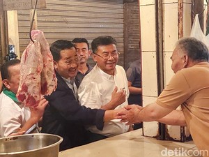 Cawagub Erwan Dicurhati Pedagang soal Pasar Antri Cimahi: Kumuh-Sepi