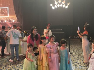Penonton di Surabaya Puas Nonton Disney Princess The Concert