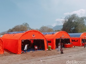 Erupsi Gunung Lewotobi Laki-laki: 10.777 Warga Mengungsi, 7 Dirawat