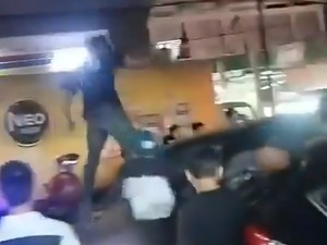 Amukan Warga Cianjur Usai Pegawai BUMN Lecehkan Siswi SMP di Mobil