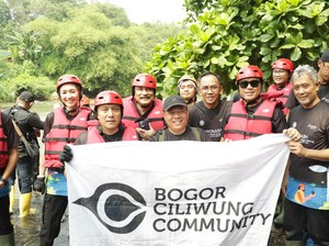 Jaga Lingkungan, Kementerian LH Gelar Aksi Bersih Sungai Ciliwung Lestari