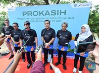Pertamina & Kementerian Lingkungan Hidup Bersih-bersih Sungai Ciliwung
