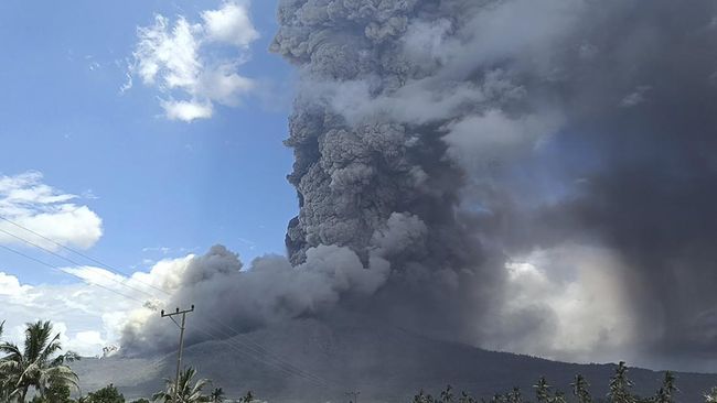 Gunung Lewotobi Laki-laki Meletus, BNPB Warning Banjir Lahar