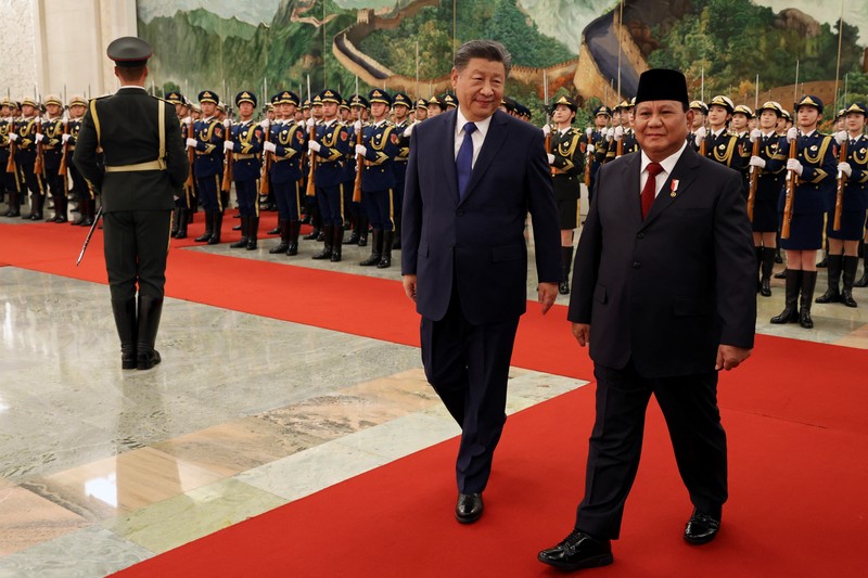 Presiden RI Prabowo Subianto bertemu Presiden China Xi Jinping di Beijing. (REUTERS/Florence Lo/Pool)