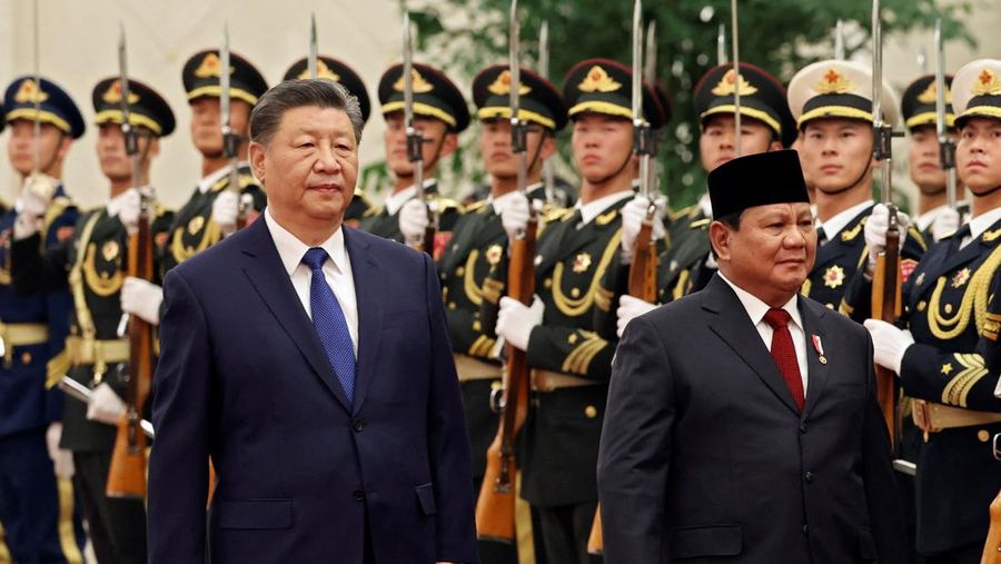 Presiden RI Prabowo Subianto bertemu Presiden China Xi Jinping di Beijing. (REUTERS/Florence Lo/Pool)