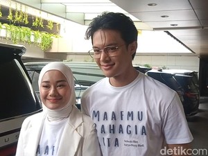 Cara Rey Mbayang-Dinda Hauw Hadapi Gejolak Rumah Tangga Ketika Menikah Muda