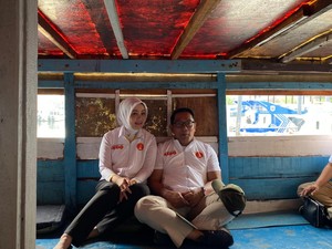 Kampanye di Kepulauan Seribu, RK Ditemani Atalia Naik Kapal Tradisional