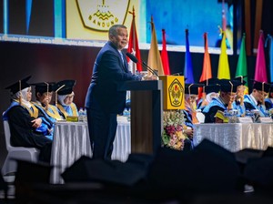 Wamen UMKM Ajak Wisudawan Universitas Pasundan Jadi Wirausaha Sosial
