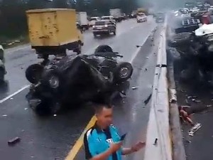 Polisi: Info Awal 1 Orang Tewas dalam Tabrakan Beruntun di Tol Cipularang