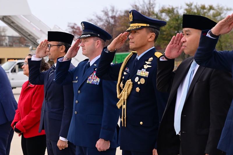 Presiden Prabowo Subianto tiba di Pangkalan Militer Andrews, Washington DC, Amerika Serikat, pada Minggu, (10/11/2024), sekitar pukul 16.00 waktu setempat. (Dok. Biro Pers Sekretariat Presiden/Muchlis Jr)