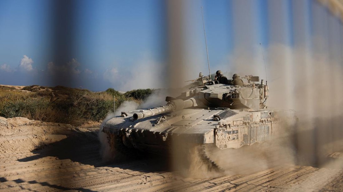 Tank Israel Beraksi Bebas di Langit Gaza: Pertempuran yang Menegangkan!