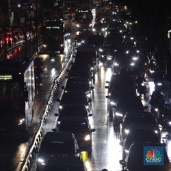 Penampakan Macet Gila Jakarta saat Hujan Deras di Jam Pulang Kerja