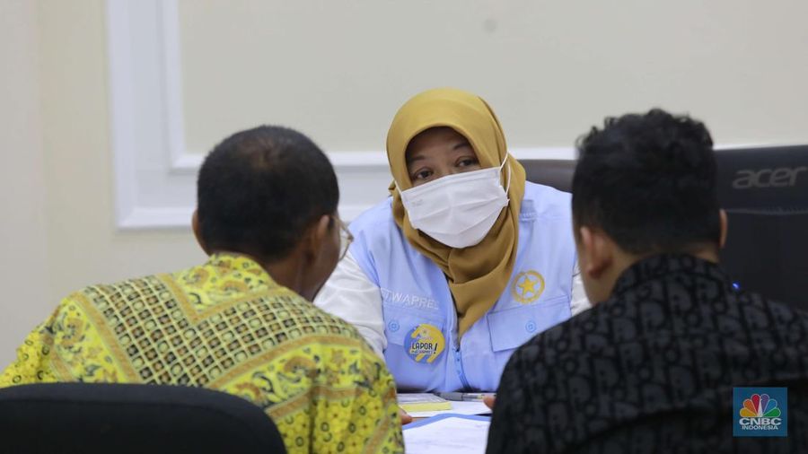 Suasana posko pengaduan masyarakat yang diberi nama Lapor Mas Wapres di Istana Wapres, Jakarta, Senin, (11/11/2024). (CNBC Indonesia/Muhammad Sabki)