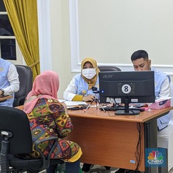 Hari Pertama Lapor Mas Wapres, Ada Warga Curhat Ijazah Anak Hingga KJP
