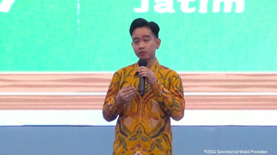 Wakil Presiden (Wapres) Gibran Rakabuming Raka memberikan sambutan dalam Rakor Evaluasi Kebijakan Pendidikan Dasar dan Menengah, Jakarta, Senin (11/11/2024). (Tangkapan Layar Youtube Wakil Presiden Republik Indonesia)