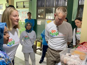 Ahli Gizi UNICEF Cek Bekal Siswa SDN Pekunden Semarang, Ini Misinya
