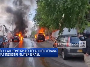Video: 200 Roket Hantam Israel, Picu Kebakaran Hebat