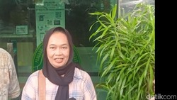 Video: Ibunda Eks Manajer Fuji Kecewa Anaknya Divonis 2,5 Tahun Penjara