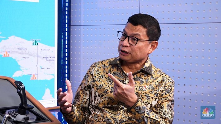 Kepala BPOM, Taruna Ikrar memberikan pemaparan dalam Road To CNBC Indonesia Awards 2024, di Jakarta, Selasa (12/11/2024). (CNBC Indonesia TV)