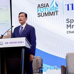 Luhut Bicara di Singapura, Beberkan 2 Pilar Strategi Ekonomi Prabowo