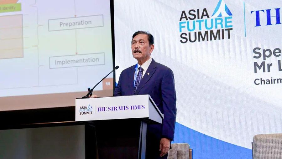 Ketua Dewan Ekonomi Nasional Luhut Binsar Pandjaitan dalam acara Asia Future Summit di Singapura, Selas (12/11/2024). (Tangkapan layar Instagram @luhut.pandjaitan)